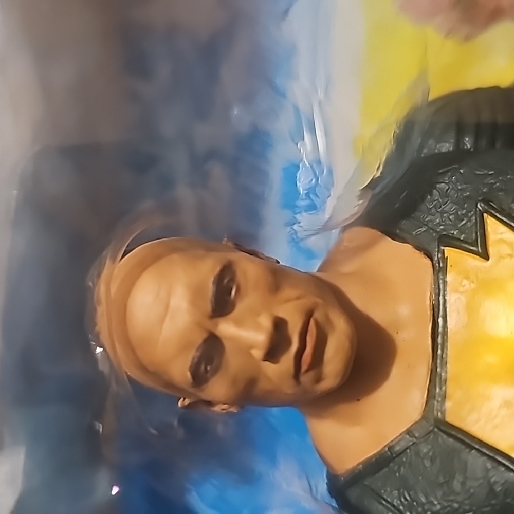 DC Black Adam Movie Figure - Black Adam (Hero Costume) NIB